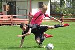 Oblastní I.A třída starší žáci – 15. kolo: FK Spartak Kaplice (černé dresy) – Sokol Suchdol nad Lužnicí / České Velenice 10:1 (5:1).