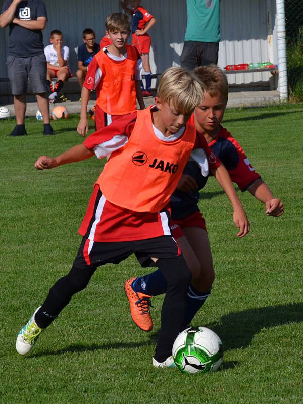 OP starší přípravky (5+1) – poslední 26. kolo: Sokol Křemže / SK Holubov (oranžové rozlišováky) – FK Nová Ves / Brloh 16:3.