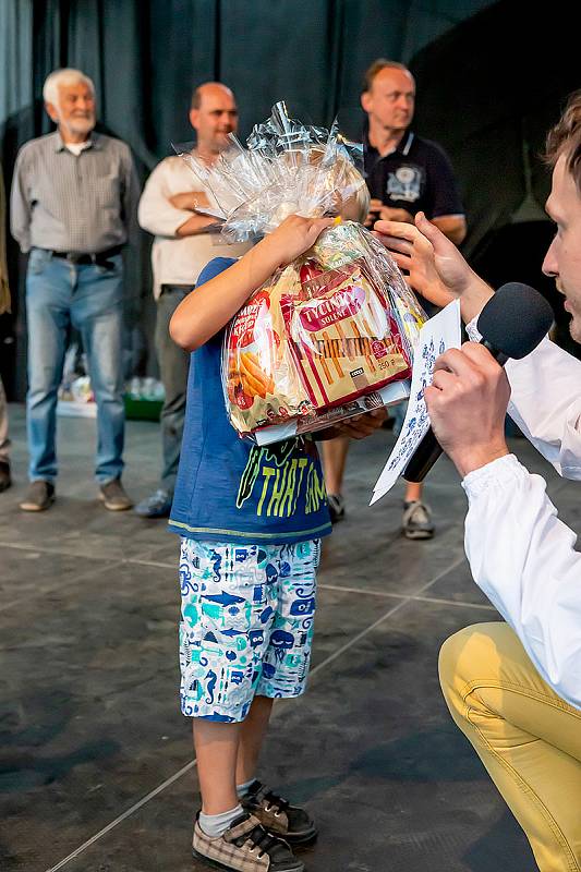 Svatováclavské slavnosti a Mezinárodní folklórní festival roztančily historické jádro českého Krumlova.