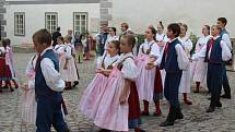 Významnou součástí Svatováclavských slavností je Mezinárodní folklórní festival.