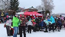 Tisíce lidí dorazily o víkendu zabruslit si na Lipno.