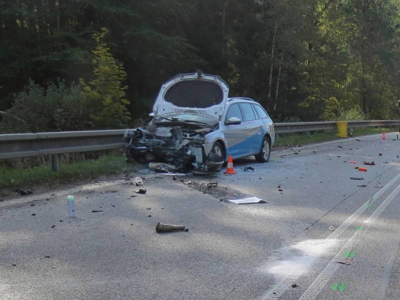 Tragická dopravní nehoda se stala v rájovském kopci před Přísečnou. Zemřel při ní motorkář.