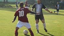 Duel kaplického béčka (v černobílém) s týmem FC Romo český Krumlov trval jen 33 minut. Poté jej musel rozhodčí za stavu 10:0 ukončit pro příliš malý počet hráčů hostujícího mužstva