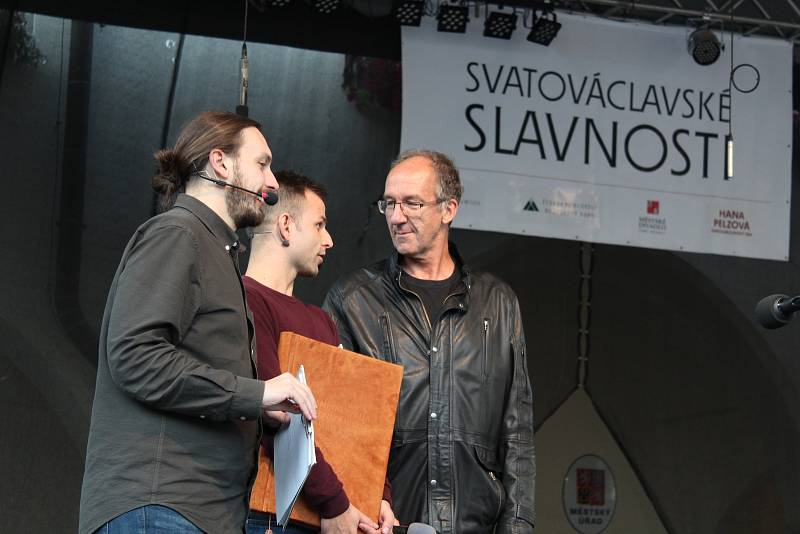 Bez tradičního setkání Václavů a Václavek se Svatováclavské slavnosti v českém Krumlově nemohly obejít.