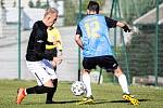 Fotbalisté Dolního Dvořiště (v černých dresech) doma deklasovali Sedlec 7:2. Foto: Adéla Bršťáková