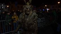 Diváci se během Krampus show v Kaplici náramně bavili.