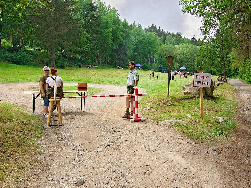 Dětský den ve Vyšším Brodě Zahrajem si na vojáky.