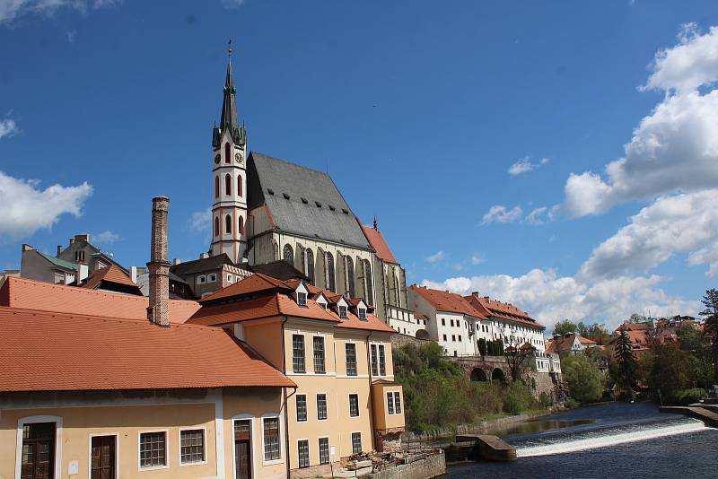 Český Krumlov o prvním májovém víkendu.