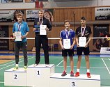 Na stupních vítězů dvouhry juniorů se vedle v SKB hostujících Jiřího a Ondřeje Králových postavili ještě krumlovský mladíček Tomáš Švejda a budějovický Jan Janoštík (zleva).