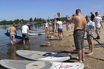 Paddleboarding je také o rovnováze.