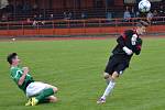 Česká divize (skupina A) - 22. kolo: FK Slavoj Český Krumlov (zelené dresy) - Senco Doubravka 1:1 (0:1), na penalty 4:3.