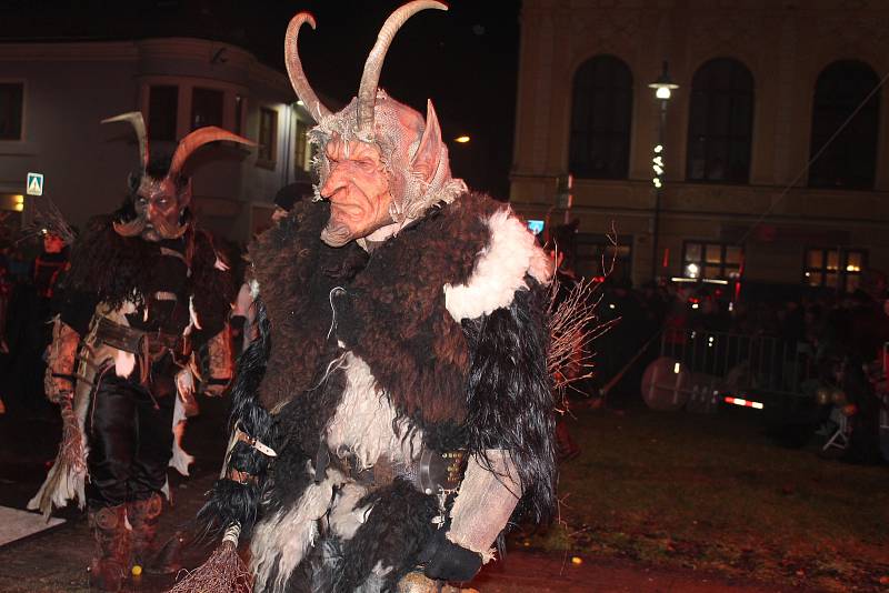 Diváci se během Krampus show Kaplice náramně dobře bavili.