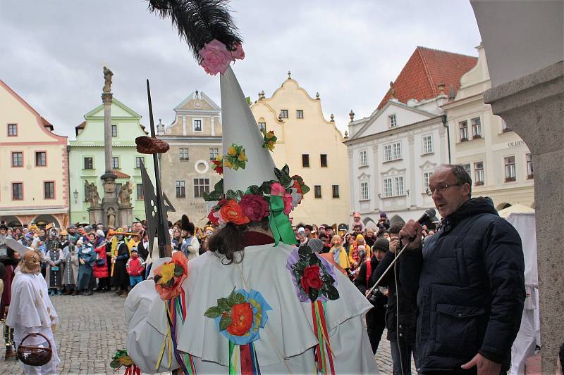 Masopustní průvod v Českém Krumlově se koná v režii Základní umělecké školy.