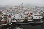 Pohádkově zasněžený Krumlov.