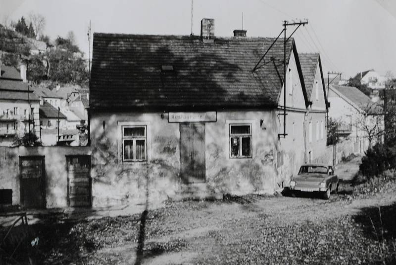Stará dělnická hospoda U zelené ratolesti, 1978.
