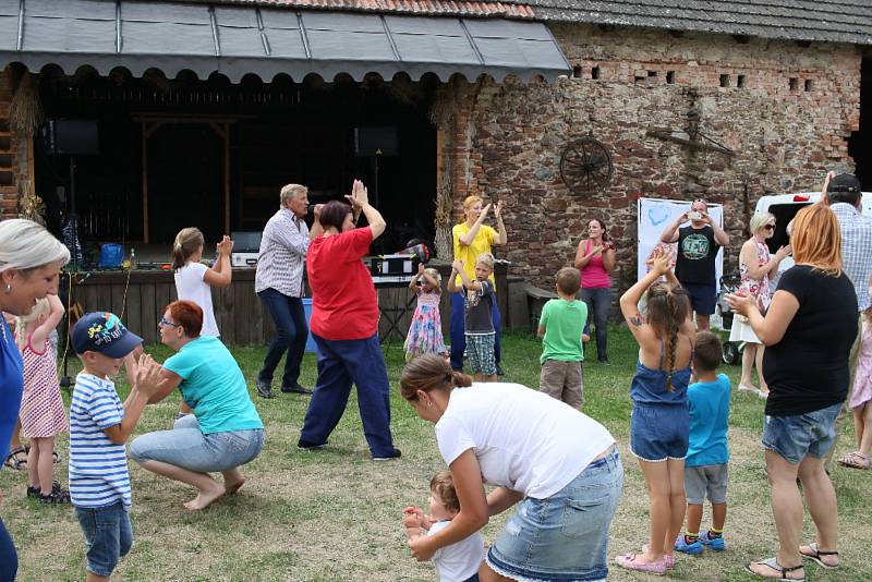 V Černici vládla přátelská atmosféra bez hluku megashow.