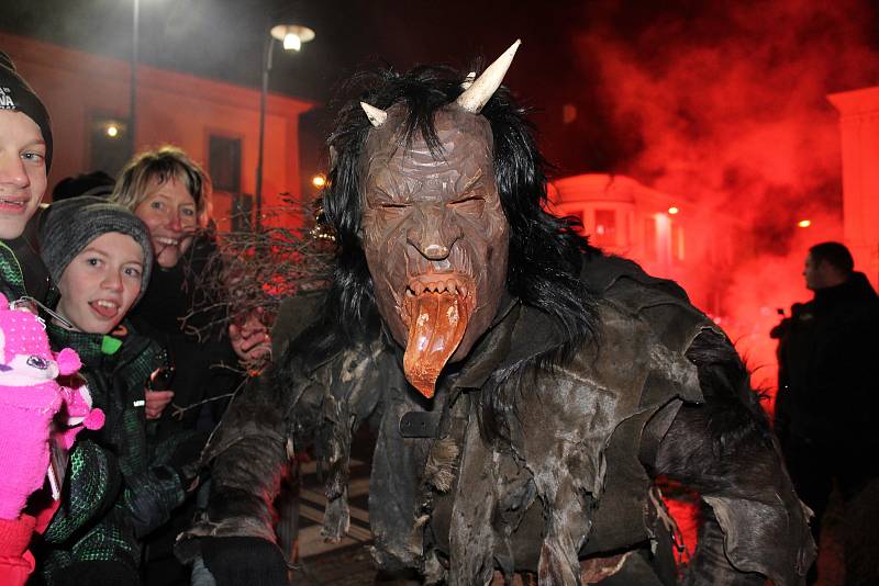 Krampus show v Kaplici v roce 2017.