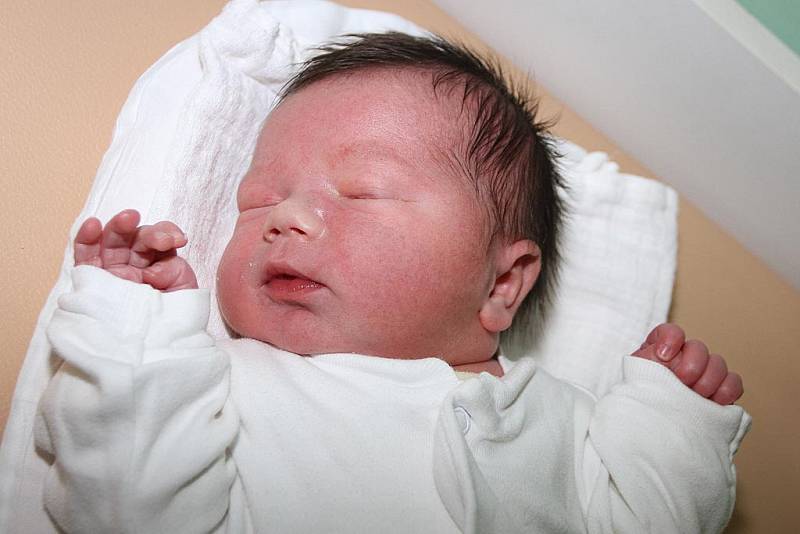 V úterý 23. června 2015 ve 23:39 se Lucii Drayerové narodil Tadeášek Drayer, klučík měřící 51 centimetrů a vážící 3580 gramů. Tatínek Josef Slad u porodu asistoval. Kaplická rodina už má doma téměř ročního syna Pepíčka.