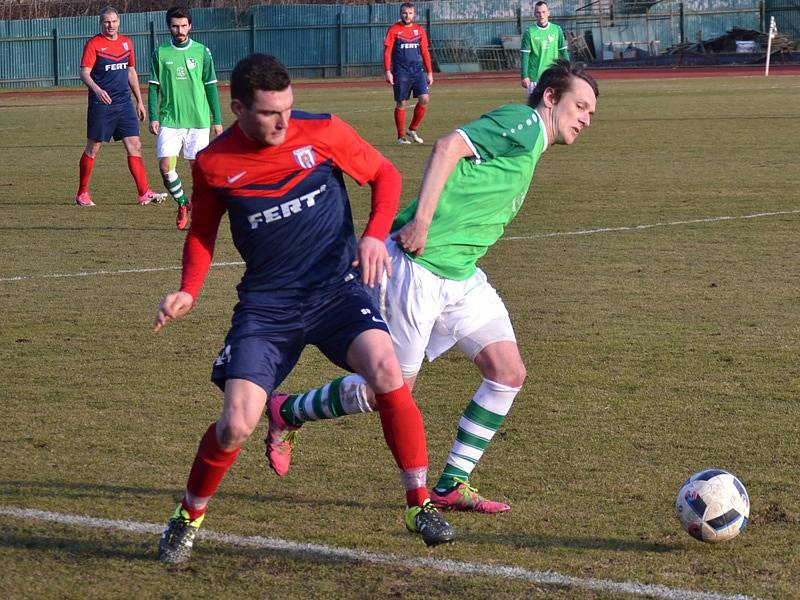 Divize A - 18. kolo: FK Slavoj Český Krumlov (zelené dresy) - TJ Spartak Soběslav 2:2 (1:1) pen. 3:1.