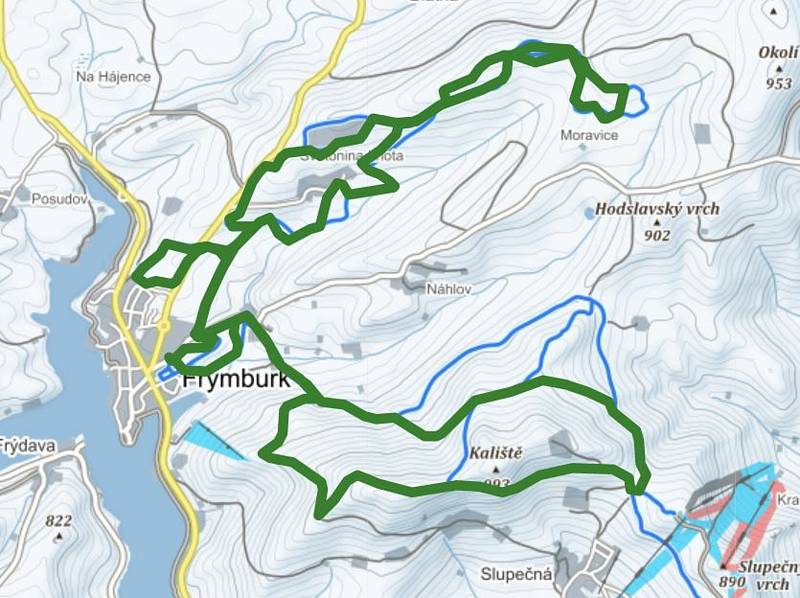 První šumavskou bílou stopu běžkařské sezóny 2021/22 protáhli 28. listopadu ve Frymburku. Rolba najela trasu dlouhou přes 25 kilometrů.