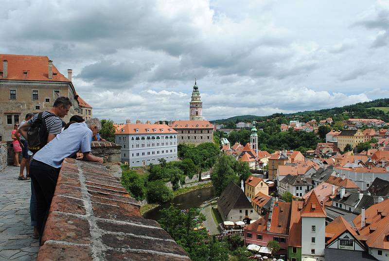 Český Krumlov o prodlouženém červencovém víkendu.