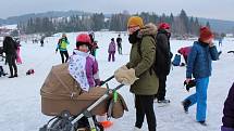 Tisíce lidí dorazily o víkendu zabruslit si na Lipno.