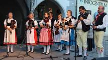Mezinárodní folklórní festival uzavřela vystoupení domácích souborů Jitřenka a Růže.