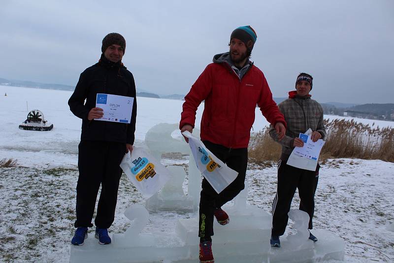 Lipno Ice Marathon prověřil na osm desítek borců, kteří nejsou z cukru.