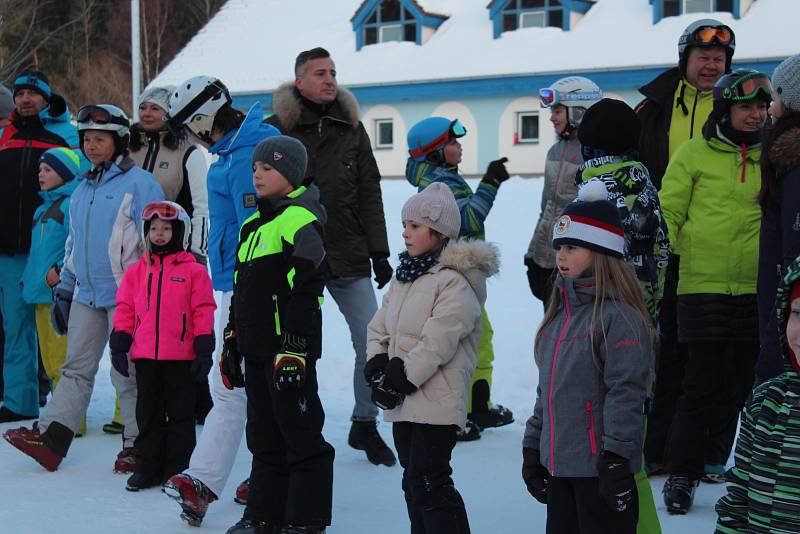 Lyžařské závody pro veřejnost McDonald's Winter Cup s Jakubem Kohákem přilákaly na Lipno desítky závodníků.