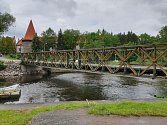 Provizorní most u krumlovského pivovaru.