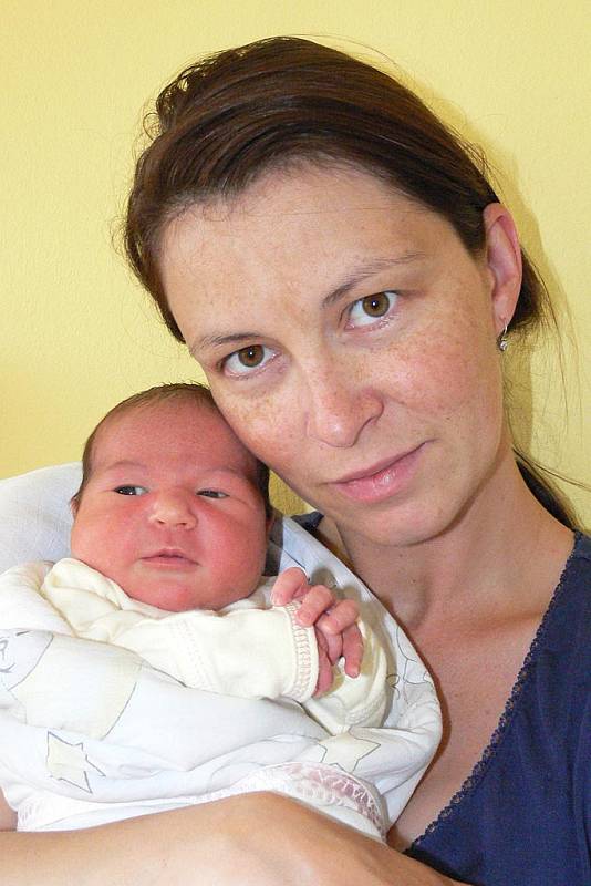 Kateřina Fifková se narodila 26. června 2015 v 18:23, měřila 48 centimetrů a vážila 3400 gramů. Písečtí Jana a Marek Fifkovi společně s novorozenou Kačenkou vychovávají dvouapůlletou Zuzanku.