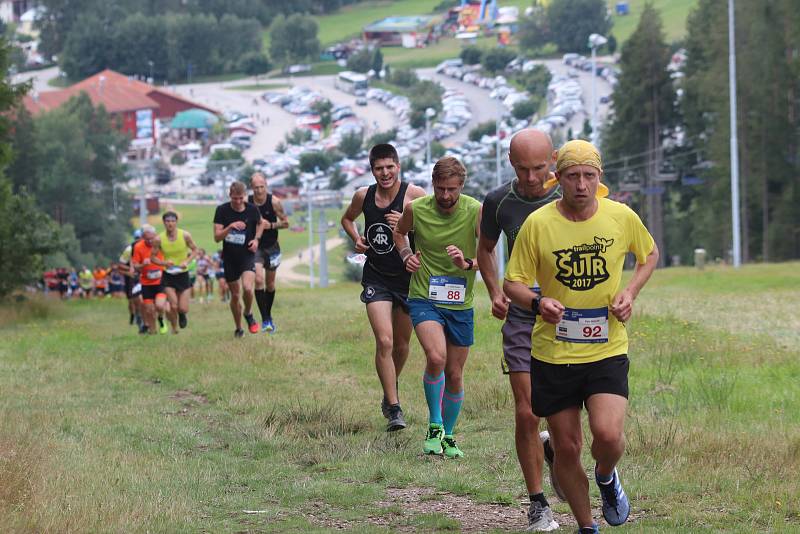 Lipno Sport Fest 2019 v sobotu zahájil půlmaraton v rámci Mizuno Trail Running Cupu 2019.