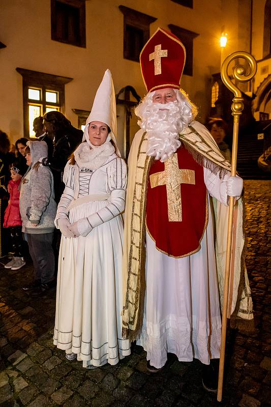 V Krumlově úřadoval Ježíškův poštovní úřad a Mikuláše doprovodila Bílá paní.