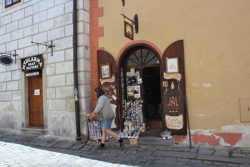 Český Krumlov o prvním májovém víkendu.