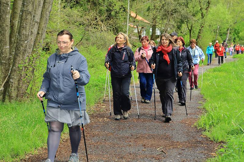 Přátelský pochod Nordic Walking v Benešově nad Černou.