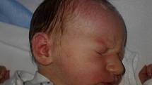 Sebastian Pyszko se narodil Evě a Petrovi Pyszkovým v pondělí 7. ledna 2013 sedm minut před 14. hodinou odpolední. Chlapeček, který spatřil světlo světa v Českých Budějovicích, vážil 3060 gramů. Doma ve Frymburka na něj čekal bráška Viktor.