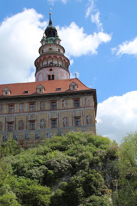 Český Krumlov o prvním májovém víkendu.