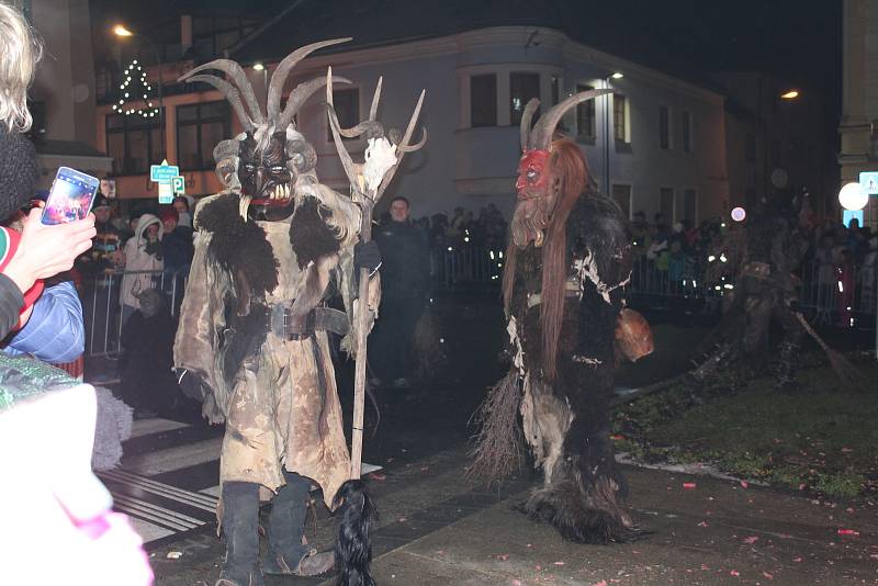 Krampus show v Kaplici si užívali diváci i účinkující.