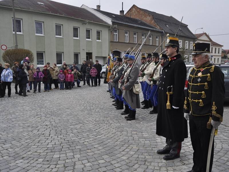 Slavnostní otevření válečné naučné stezky v Tovačově