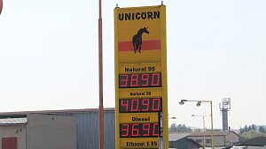 Ceny benzínu a nafty od začátku srpna poskočily. Jaké jsou aktuální ceny na přerovských benzínkách? (MOL u zimního stadionu, Unicorn v ulici 9. května, Ekona Petrol v ulici Generála Štefánika).