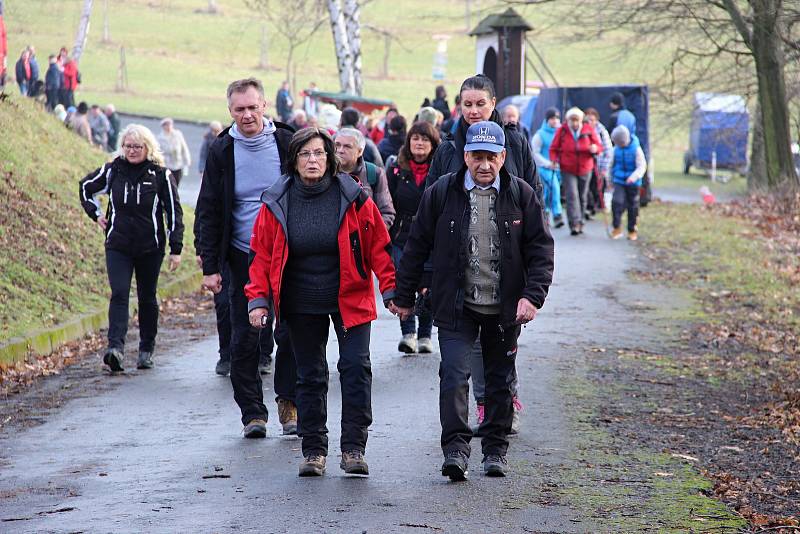 Jednačtyřicátý ročník tradičního zimního výstupu na Helfštýn