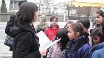 Literární procházky Lipníkem nad Bečvou organizovala ve středu 23.3.2011 městská knihovna. Vlasta Kulíšková školáky i zájemce z řad veřejnosti provedla po místech, která jsou spojená s významnými spisovateli