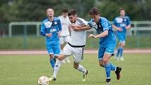 Fotbalisté Přerova (v modrém) v přátelském utkání s 1. HFK Olomouc