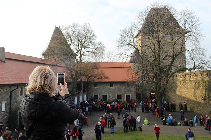 Jednačtyřicátý ročník tradičního zimního výstupu na Helfštýn