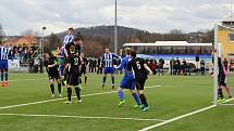 Fotbalisté SK Hranice (v pruhovaném) porazili Kozlovice 1:0.