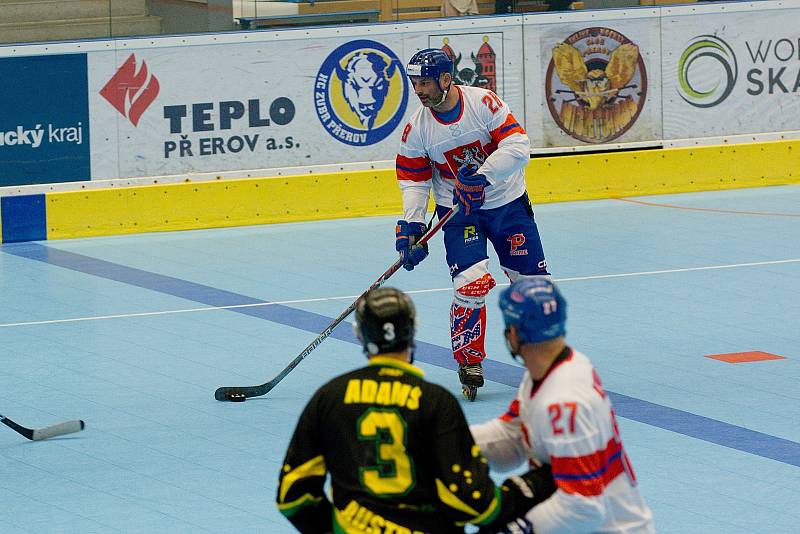 Inline hokejisté České republiky proti Austrálii na MS v inline hokeji kategorie Masters v Přerově.