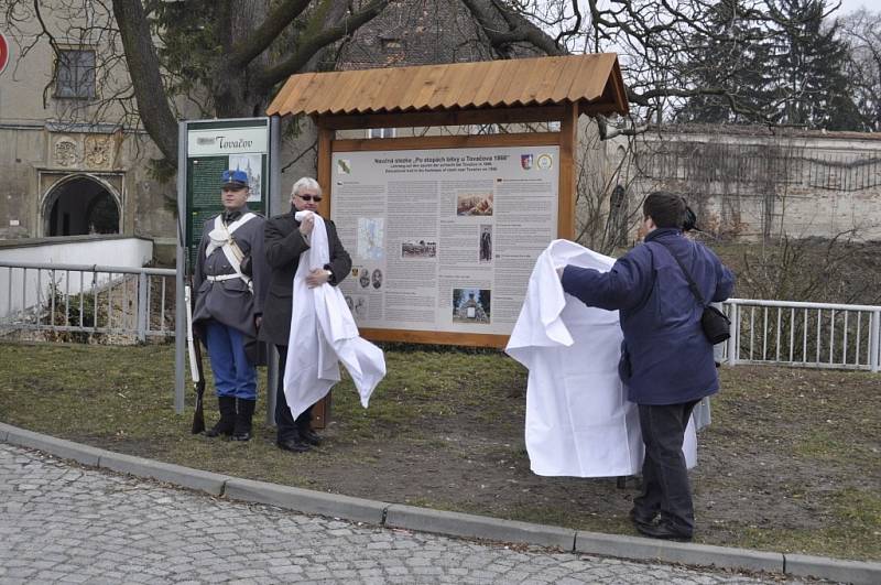 Slavnostní otevření válečné naučné stezky v Tovačově