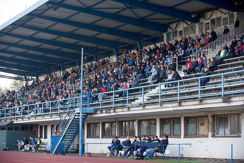 Fotbalové derby mezi domácím Přerovem a Kozlovicemi ovládla 2:1 Viktorka. Utkání sledovalo 524 platících diváků. Foto: Deník/Jan Pořízek