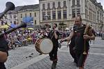 Historický průvod centrem Přerova, ale také řemeslný jarmark a celá řada zajímavých vystoupení na Horním náměstí - takový byl program Svatovavřineckých hodů během neděle.