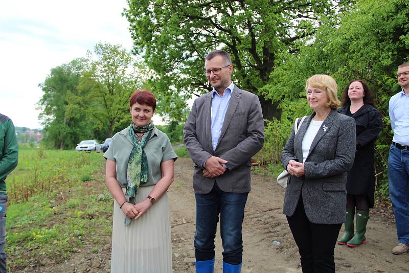 Zahájení další etapy revitalizace řeky Bečvy u Ústí na Hranicku, 20. května 2022